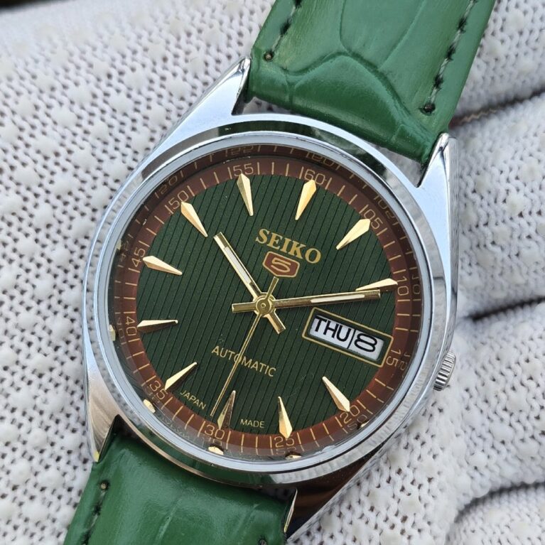 Seiko 5 Automatic Men steel day date 17 Jewels Vintage Refurbished Mod Wrist watch