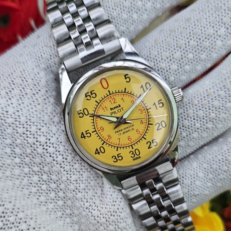 HMT Pilot Vintage hand wanding Men's steel transparant back 17 Jewels Mod Wrist watch