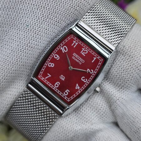 Seiko Tank Quartz Men's Silver tone sub-Second Roman Red dial Mod wrist watch
