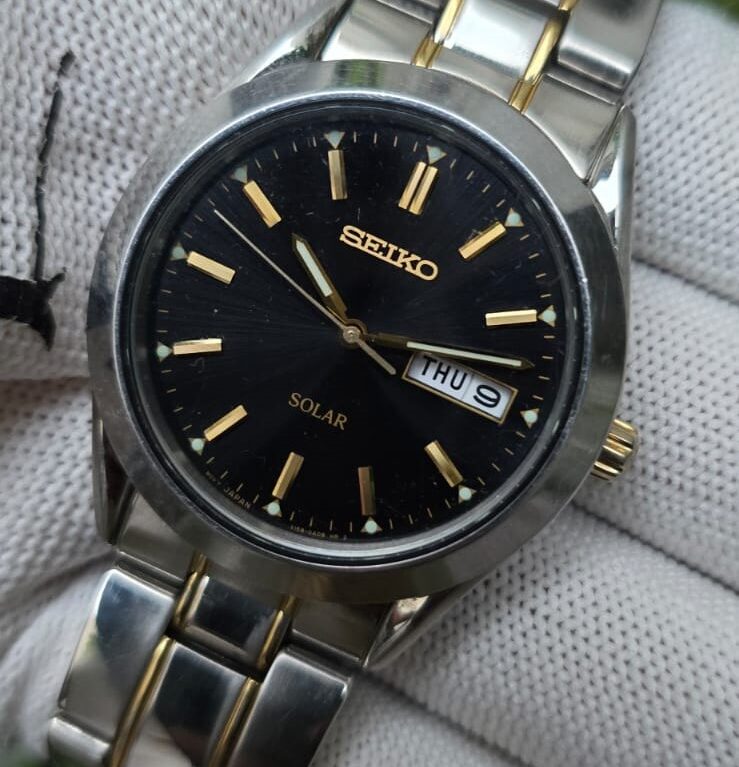 Seiko Solar Men’s steel Back japanese Refurbished Wrist watch sophisticated Black Dial