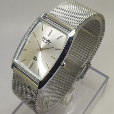 Seiko Quartz Slim Men Japanese Refurbished Mod wrist watch