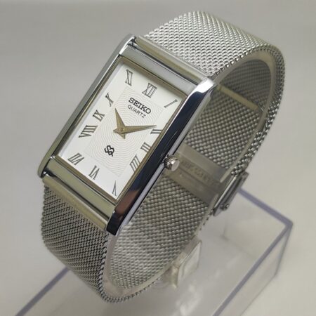 Seiko Quartz Slim Men Japanese Refurbished Mod wrist watch