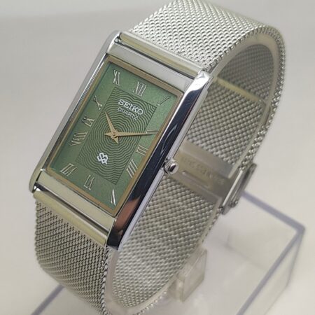 Seiko Quartz Slim Men Japanese Refurbished Mod wrist watch