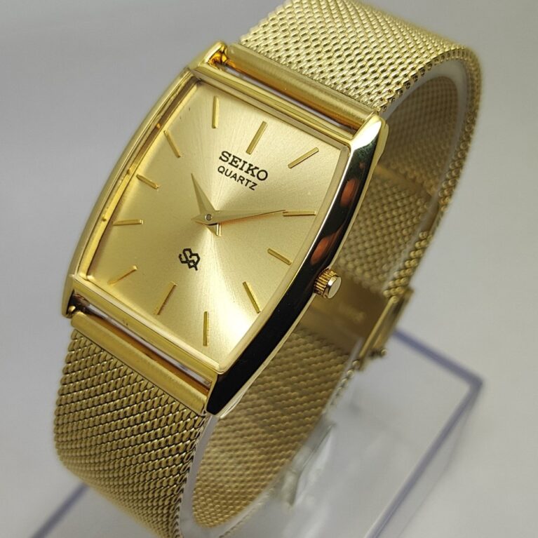 Seiko Quartz Slim Men Japanese Refurbished Mod wrist watch