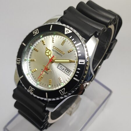 Citizen Sports Automatic Day Date 21 Jewels Mod Vintage Japanese Wrist Watch